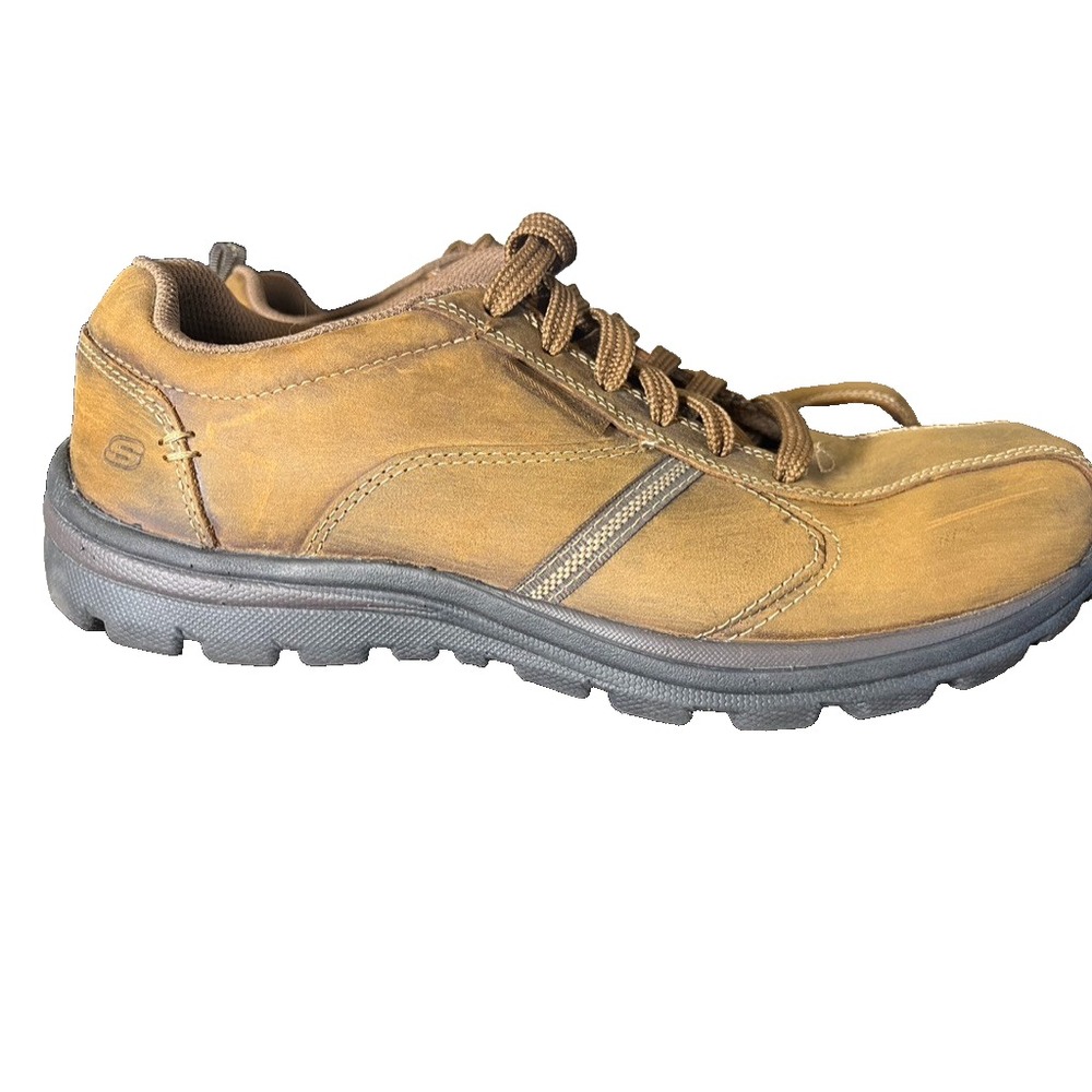 Skechers Relaxed Fit Shoe 9 Men Leather Lace Up Grunge Preppy Casual Classic